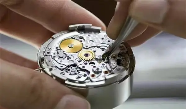 西安劳力士的官方售后维修费用